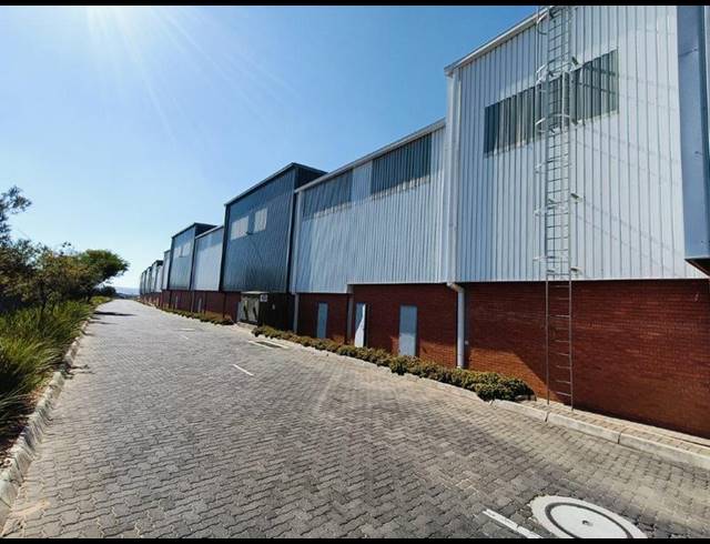INDUSTRIAL PROPERTY TO RENT IN LONGLAKE
